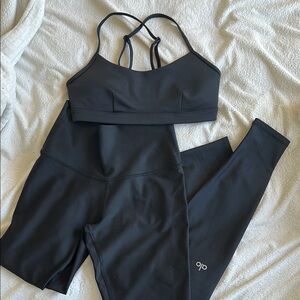 Alo Airlift Intrigue Bra in XS and High-Waist Airlift Legging in XXS